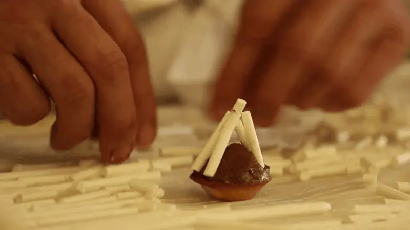 Ivan Valentine - Maitre Chocolatier Clip 8